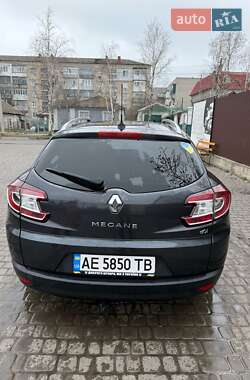 Универсал Renault Megane 2010 в 