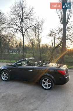 Кабриолет Renault Megane 2003 в 