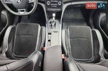 Хэтчбек Renault Megane 2017 в 