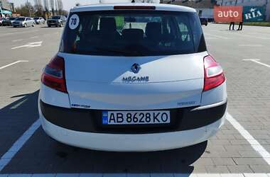 Хэтчбек Renault Megane 2006 в 