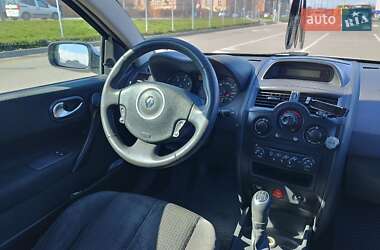 Хэтчбек Renault Megane 2006 в 
