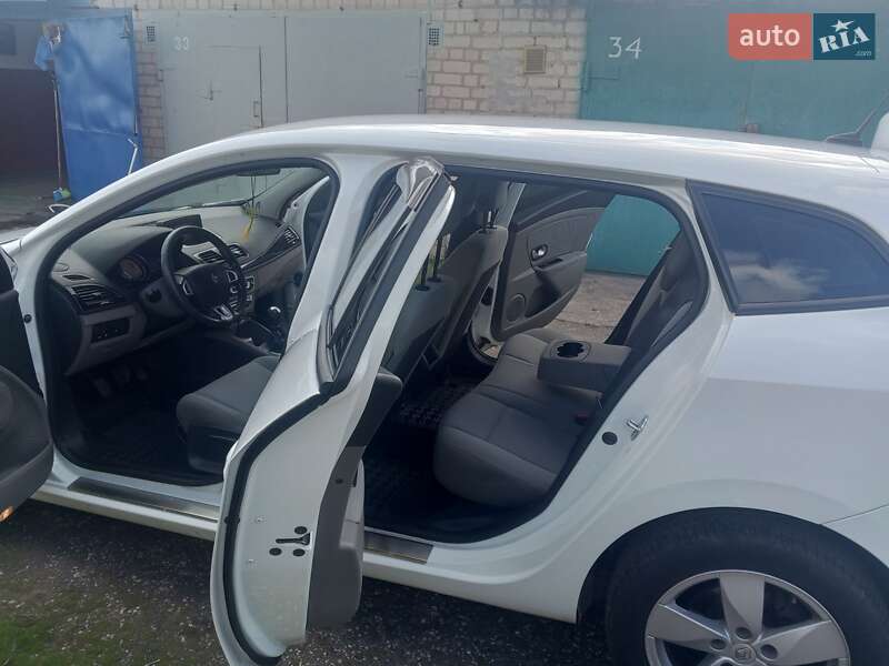 Универсал Renault Megane 2011 в Кривом Роге