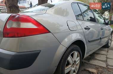 Седан Renault Megane 2004 в 