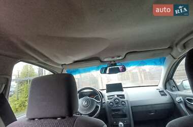 Седан Renault Megane 2004 в 