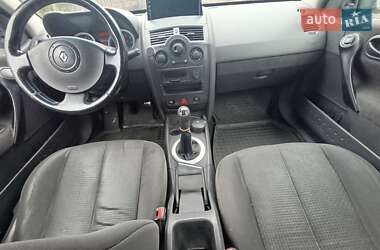 Седан Renault Megane 2004 в 