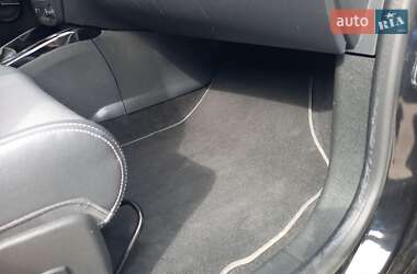 Хэтчбек Renault Megane 2011 в 