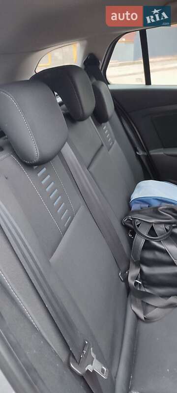 Универсал Renault Megane 2010 в Кривом Роге фото 12 Универсал Renault Megane 2010 в Кривом Роге