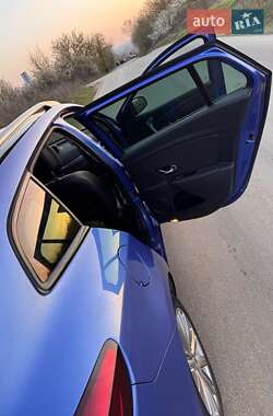 Универсал Renault Megane 2011 в 
