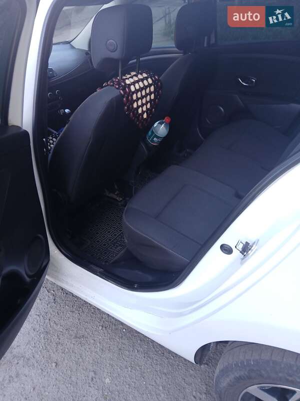 Універсал Renault Megane 2015 в Дніпрі