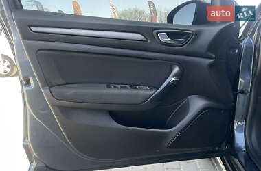 Хэтчбек Renault Megane 2021 в 