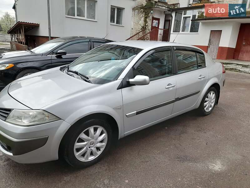 Седан Renault Megane 2006 в Остроге
