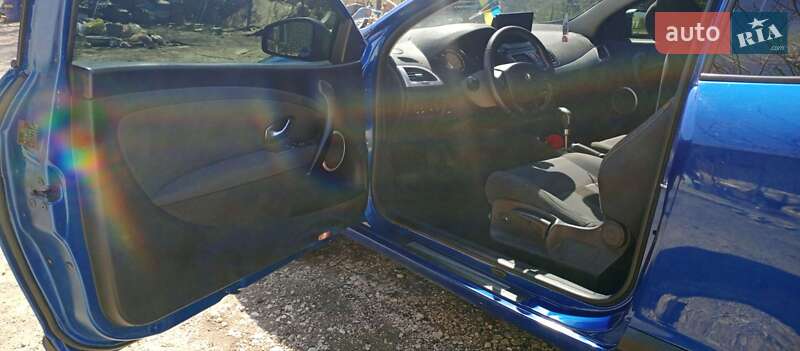 Купе Renault Megane 2009 в Запорожье