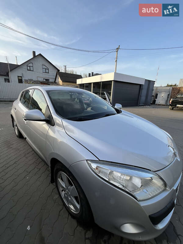 Хэтчбек Renault Megane 2011 в Луцке фото 2 Хэтчбек Renault Megane 2011 в Луцке