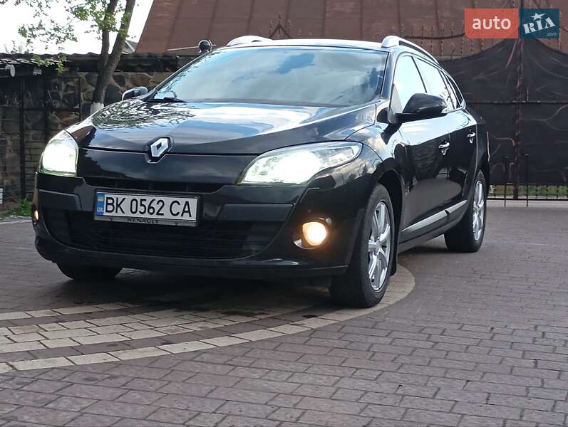 Универсал Renault Megane 2010 в 