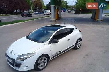 Купе Renault Megane 2009 в 