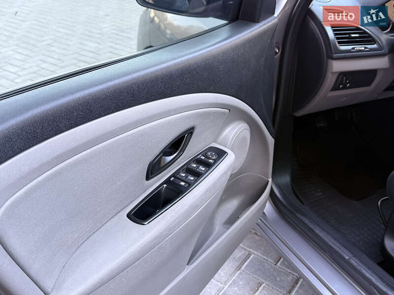 Хэтчбек Renault Megane 2010 в Одессе
