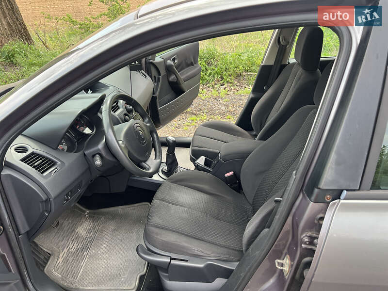 Универсал Renault Megane 2005 в Буске