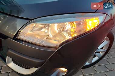 Хэтчбек Renault Megane 2009 в 