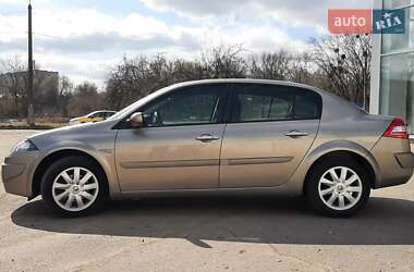 Седан Renault Megane 2009 в 