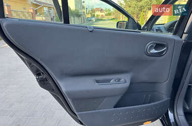 Универсал Renault Megane 2006 в  фото 21 Универсал Renault Megane 2006 в
