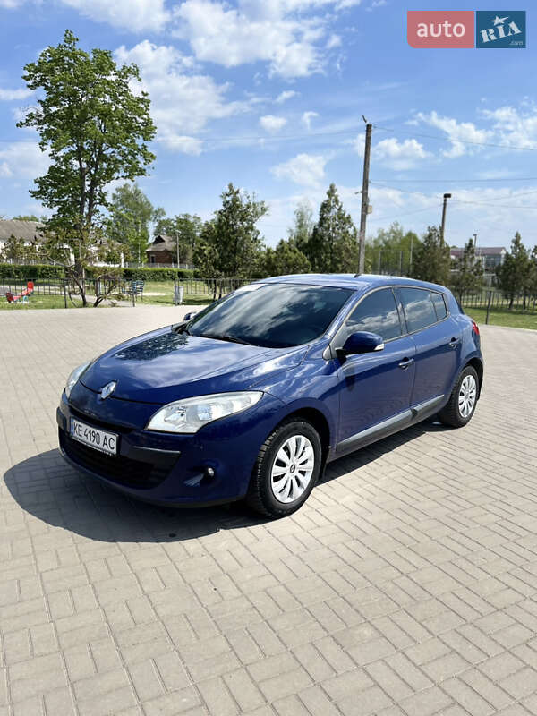 Хетчбек Renault Megane 2008 в 