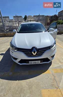 Седан Renault Megane 2016 в 