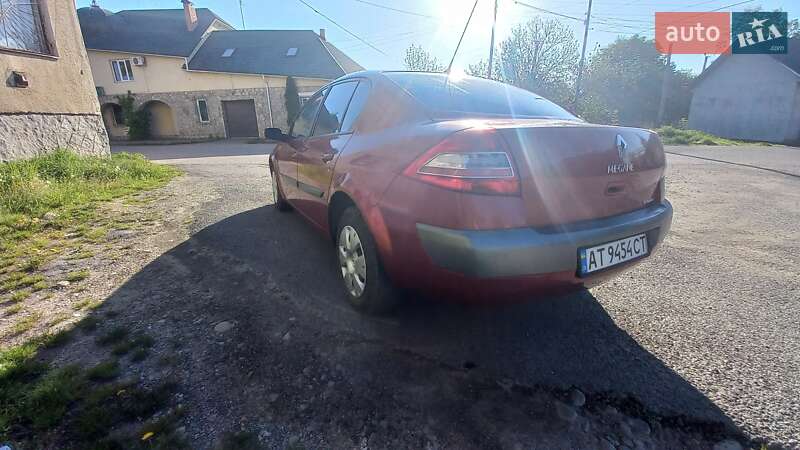 Седан Renault Megane 2006 в Долині