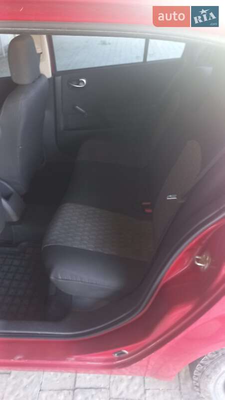 Седан Renault Megane 2006 в Долині