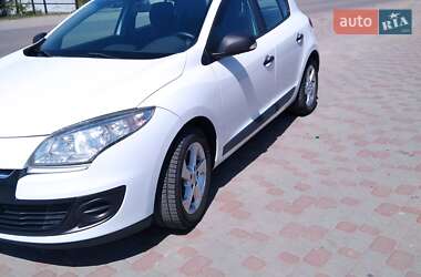 Хетчбек Renault Megane 2012 в 