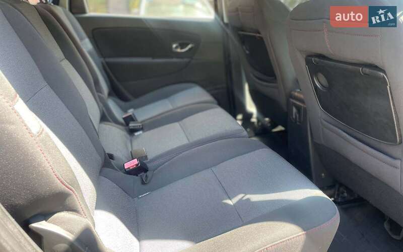 Мінівен Renault Megane 2013 в Чернівцях