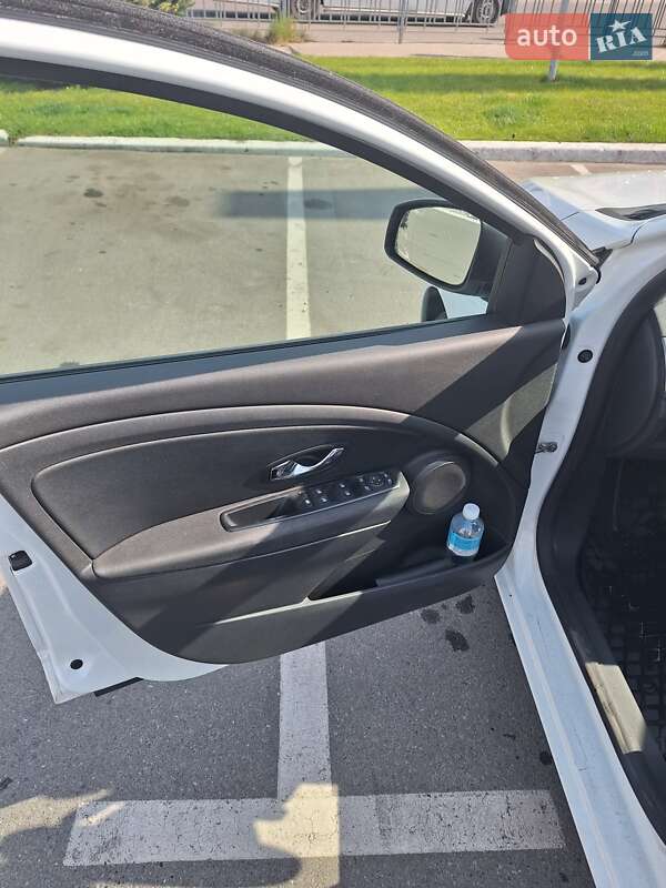 Хэтчбек Renault Megane 2014 в Киеве