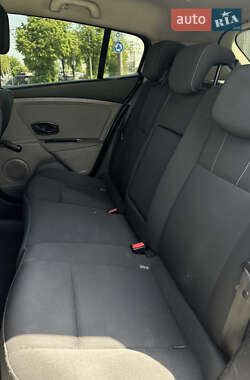 Хэтчбек Renault Megane 2009 в 