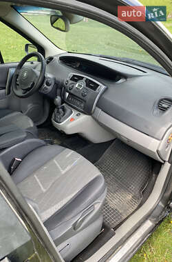 Хетчбек Renault Megane 2006 в 