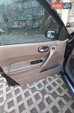 Хетчбек Renault Megane 2004 в 