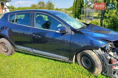 Хэтчбек Renault Megane 2012 в 