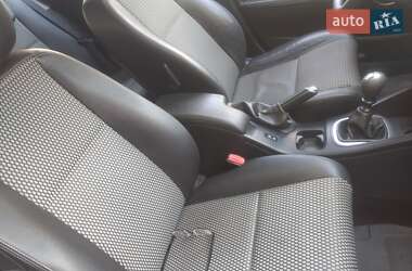 Хэтчбек Renault Megane 2010 в 