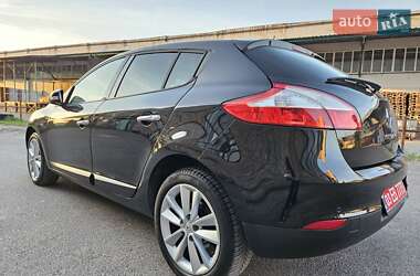 Хэтчбек Renault Megane 2010 в 
