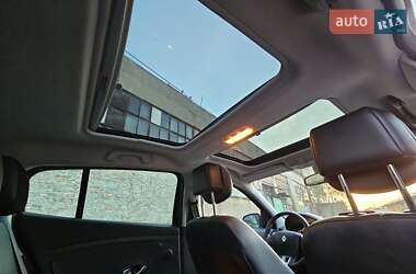 Хэтчбек Renault Megane 2010 в 