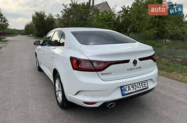 Седан Renault Megane 2020 в 
