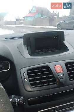 Хетчбек Renault Megane 2011 в 