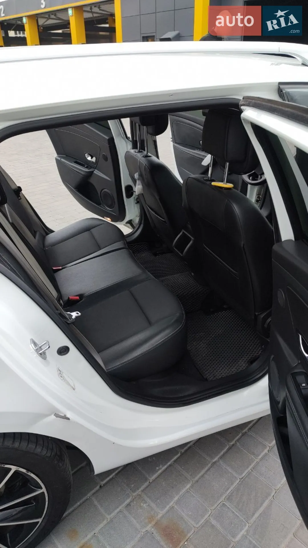 2012 Renault Megane - мініатюра 10
