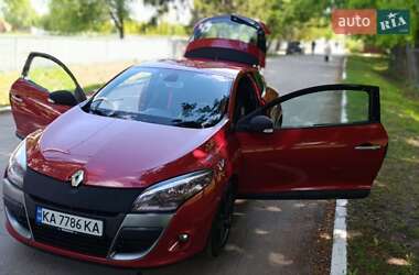 Купе Renault Megane 2010 в 