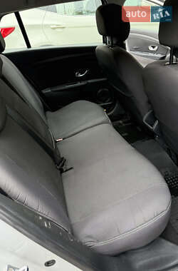 Универсал Renault Megane 2011 в 