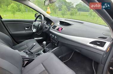 Хэтчбек Renault Megane 2009 в 