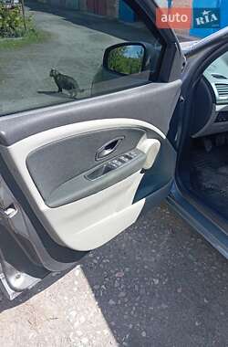Универсал Renault Megane 2010 в 