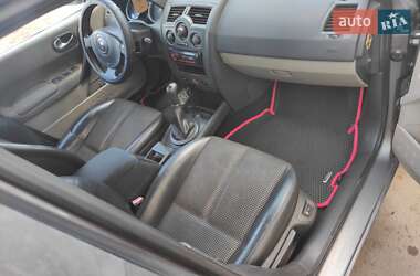 Хэтчбек Renault Megane 2003 в 