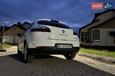 Хэтчбек Renault Megane 2015 в 