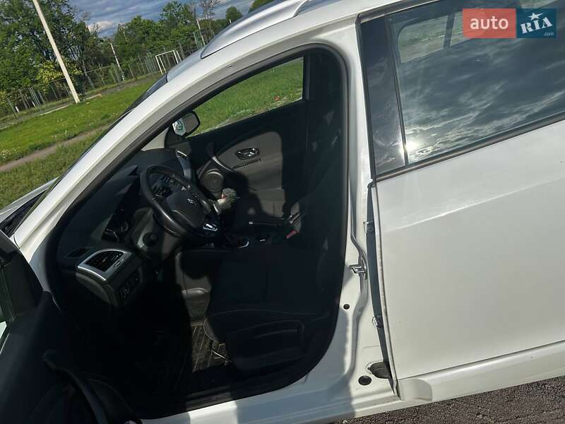 Універсал Renault Megane 2013 в Житомирі фото 7 Універсал Renault Megane 2013 в Житомирі