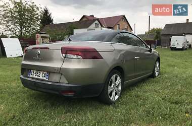 Кабриолет Renault Megane 2010 в 