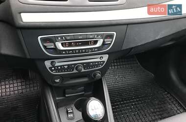 Кабриолет Renault Megane 2010 в 